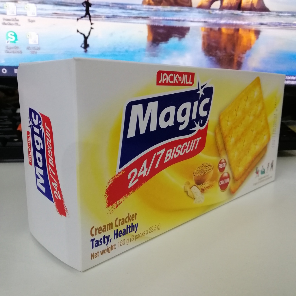 Bánh Quy Đường Magic 24/7 Biscuit Cream Cracker (Hộp 180g)