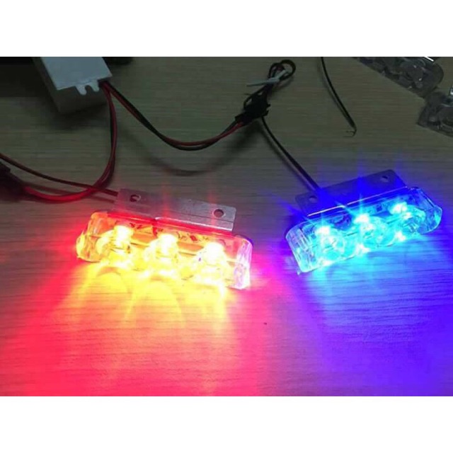 Đèn led police chớp xanh đỏ giá 1 đôi