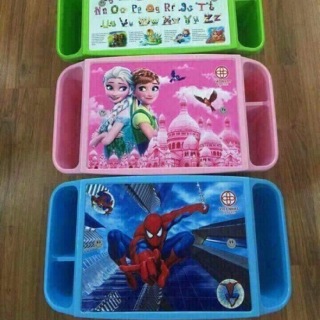 Bàn học bàn chơi cho bé