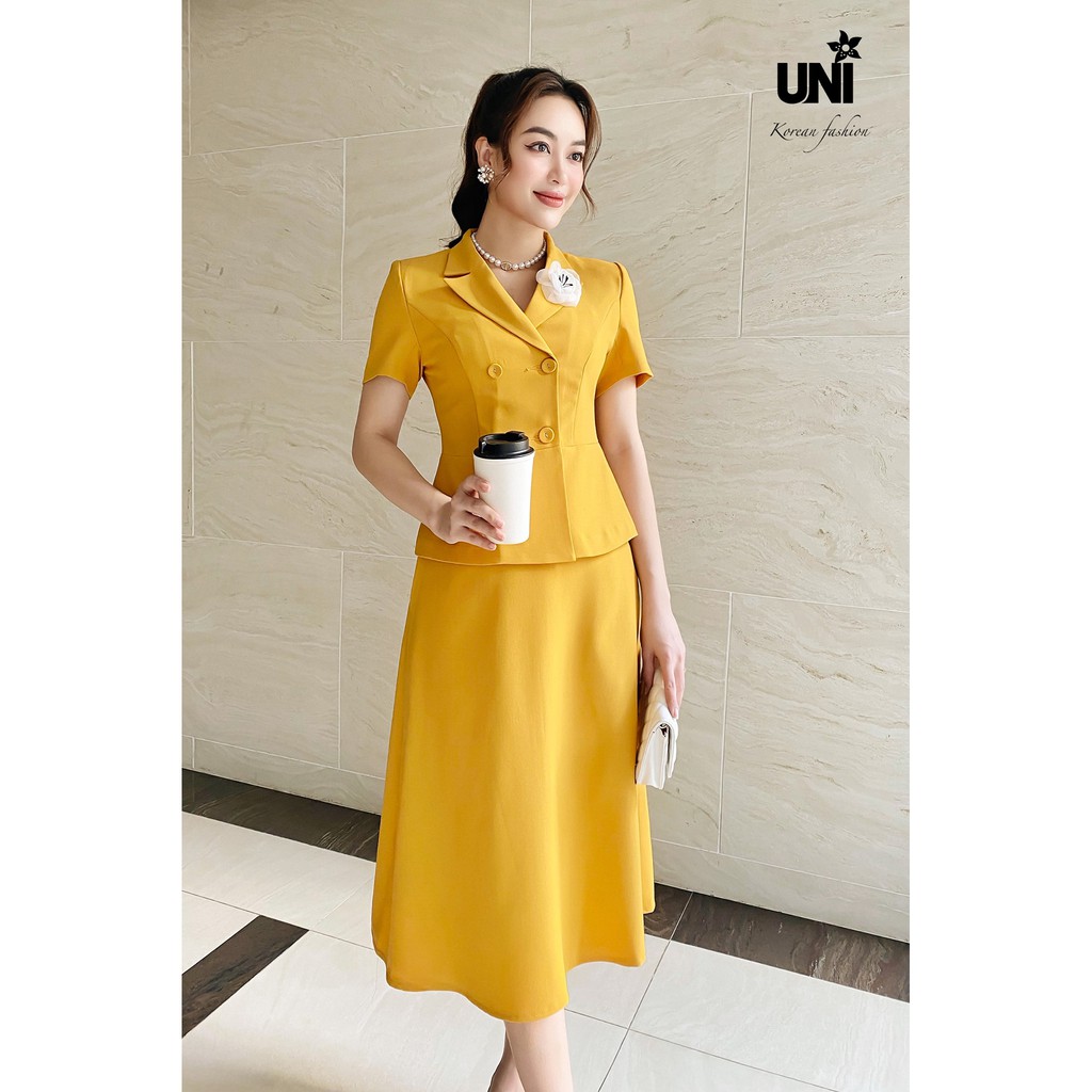 Áo Sơ Mi Nữ UNIVTH Công Sở Ngắn Tay Cổ Vest Chiết Eo Đính Cúc Sang Trọng 2VB0802 Uni Korean Fashion