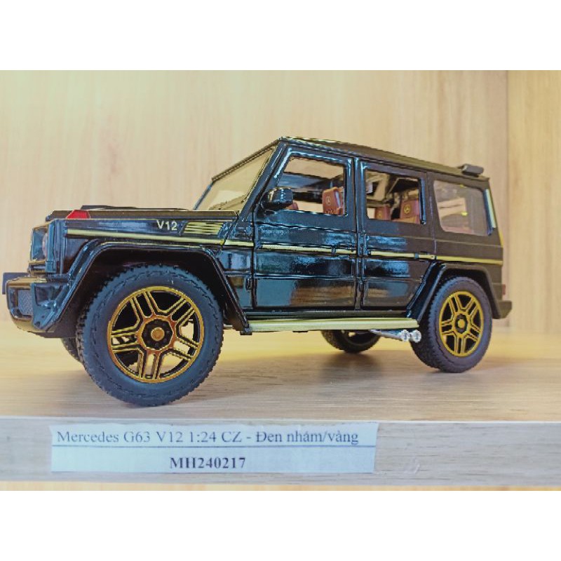 Mercedes G63 V12 1:18 CZ