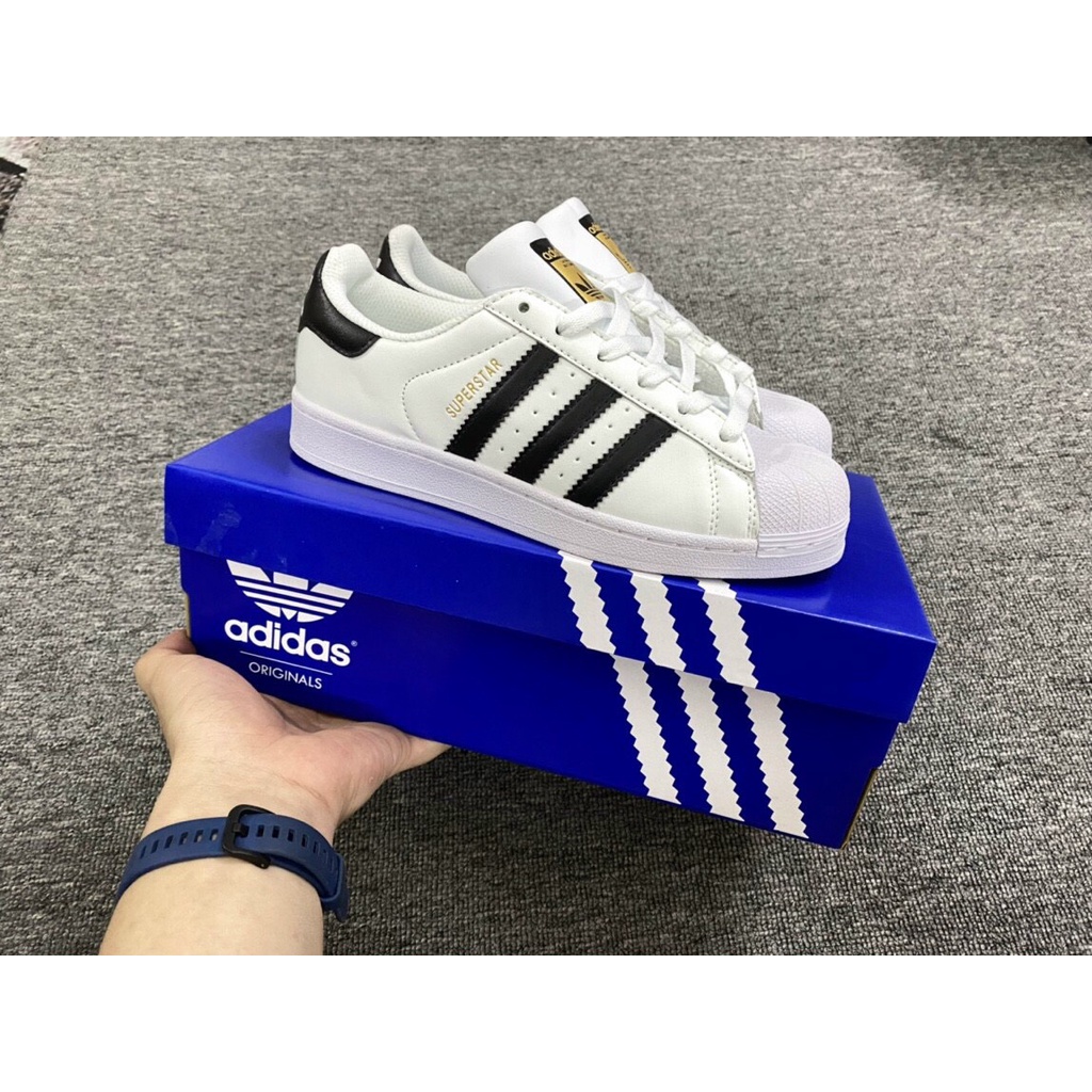 Giày Thể Thao Superstar Mũi Sò Tem Vàng