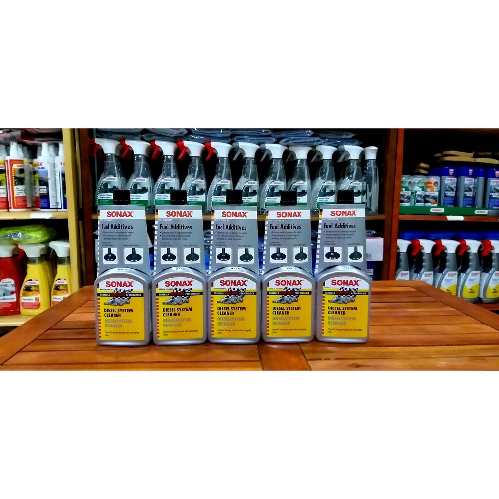 Chai làm sạch động cơ dầu Sonax Diesel System Cleaner 250ml