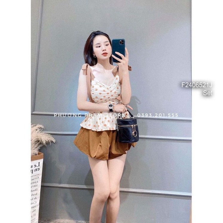 Set áo chấm bi nhún 2 dây thắt nơ vai phối quần short bí phồng!