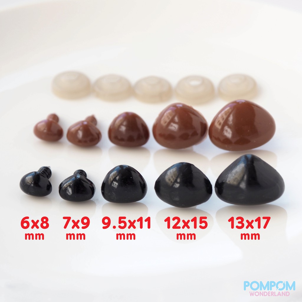 Cặp mũi thú nhựa tam giác (Đen / Nâu)
