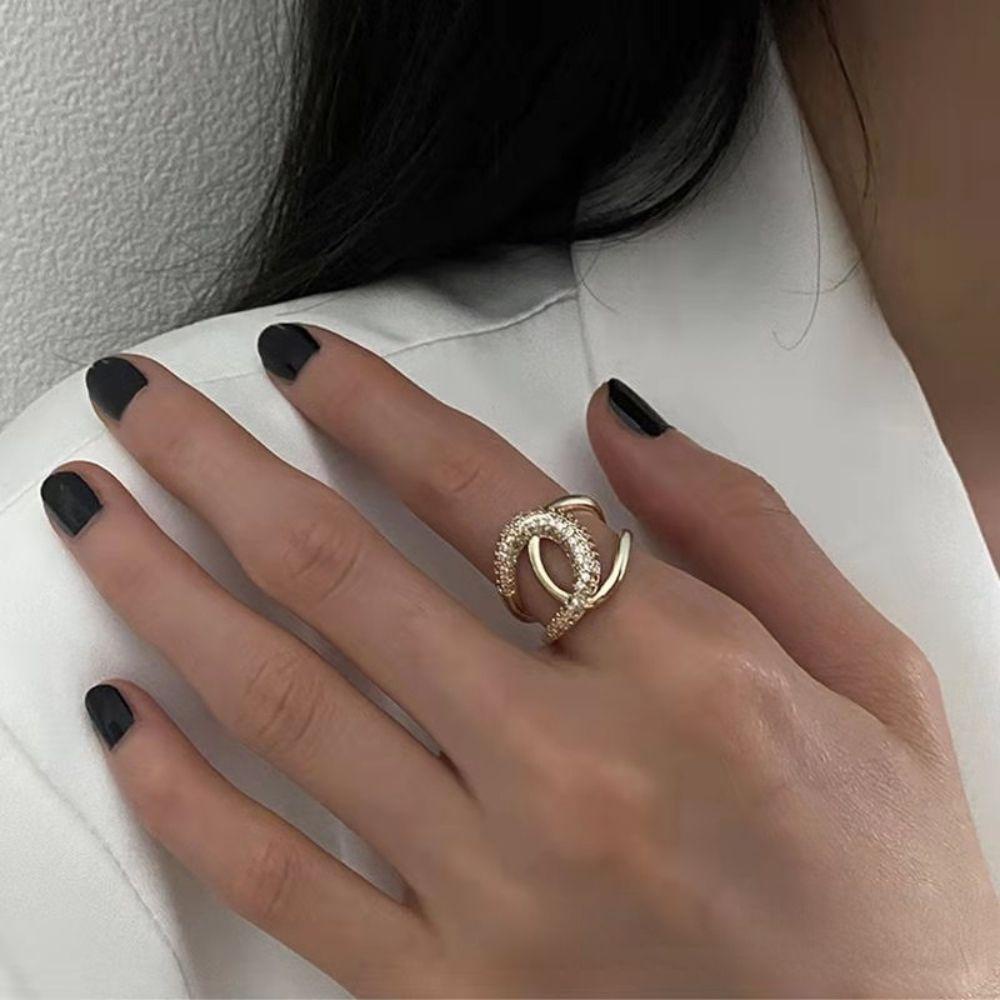 Nhẫn Xoắn Kiểu Cách SOMEDAYZL|Bông Tai Đính Đá Phong Cách Hàn Quốc Sang Trọng