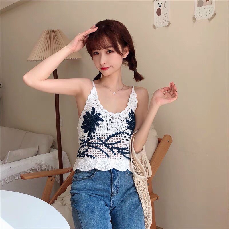 Áo 2 dây len sợi thêu hoa cọ nổi bật