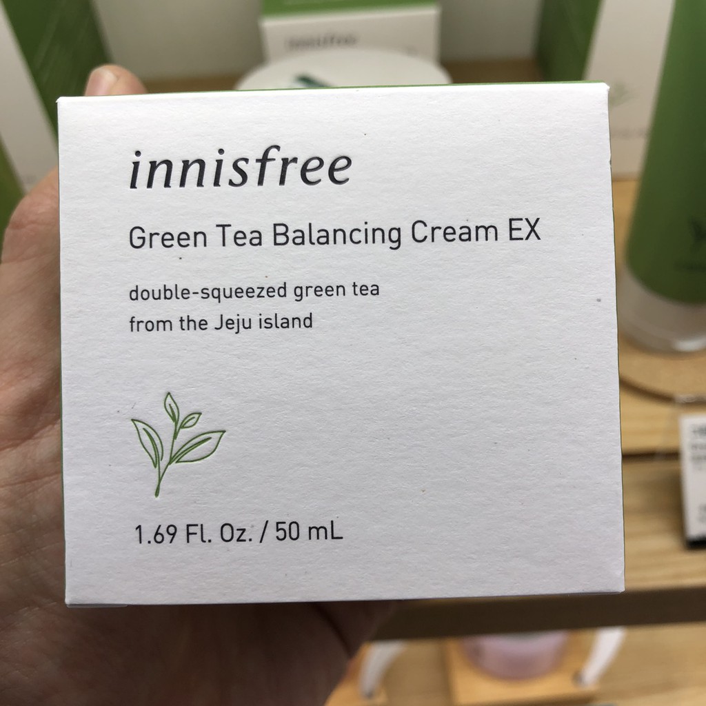 Kem dưỡng cân bằng độ ẩm Trà Xanh Innisfree Green tea Balancing Cream Ex