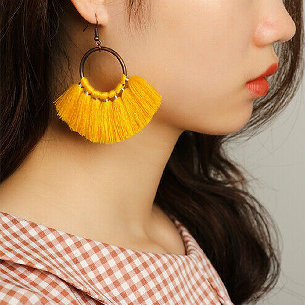 Hoa tai phối tua rua phong cách vintage hợp thời trang cho nữ