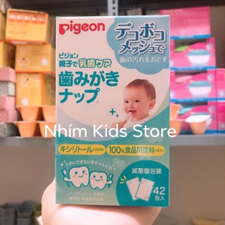 Khăn lau răng/ rơ lưỡi Pigeon cho bé 6m+
