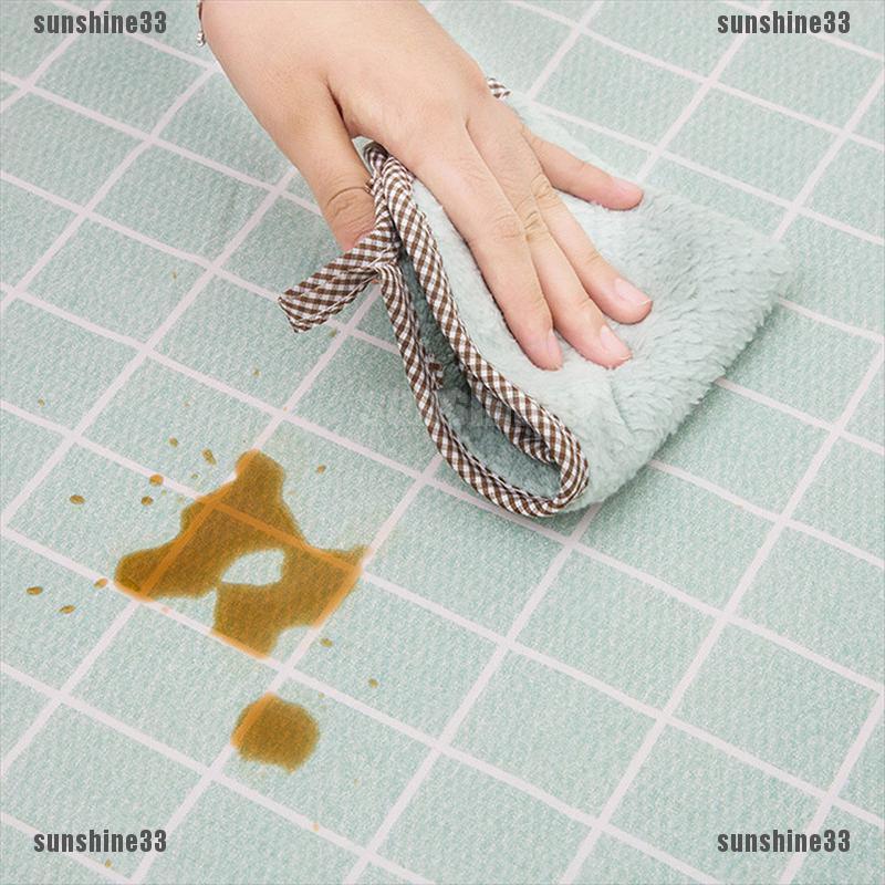 Khăn Trải Bàn Chống Thấm Nước