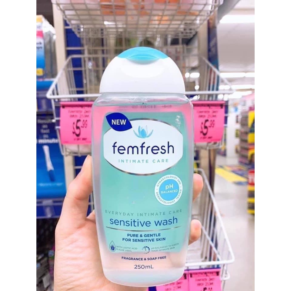 Dung dịch vệ sinh phụ nữ Femfresh Daily Intimate Wash 250ml hàng Úc