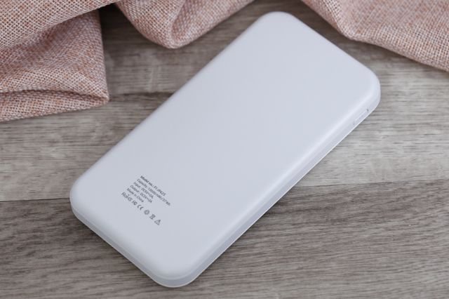 Pin sạc dự phòng chính hãng esaver 10.000Mah model JP PJ62S  bảo hành 1 năm