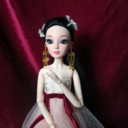 Bông tai búp bê  p16