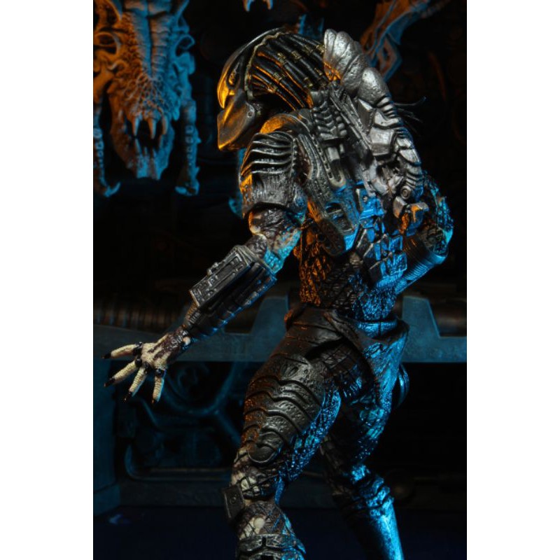 Mô hình NECA Ultimate Scout Predator có sẵn
