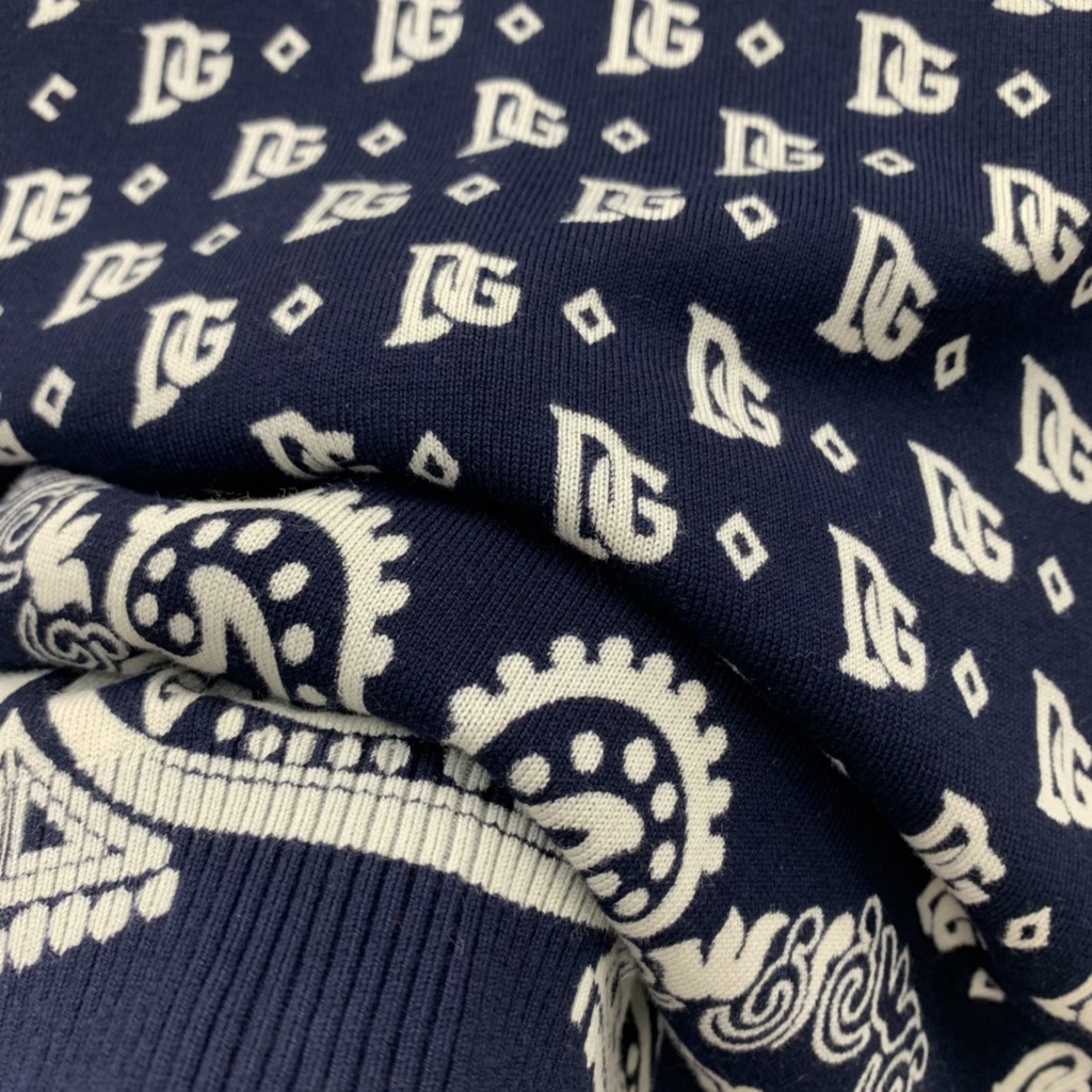 Áo khoác len cardigan Dolce&Gabbana D&G với chất liệu cao cấp, nhẹ