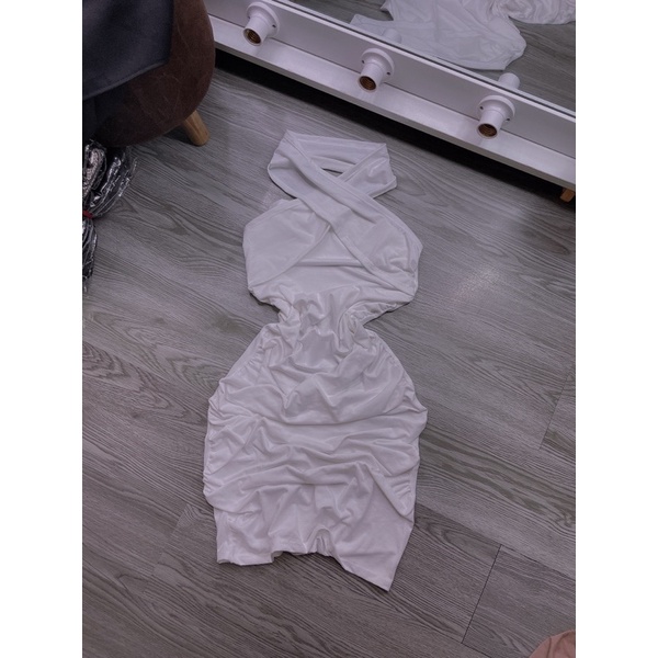 ĐẦM BODY CỔ CHÉO