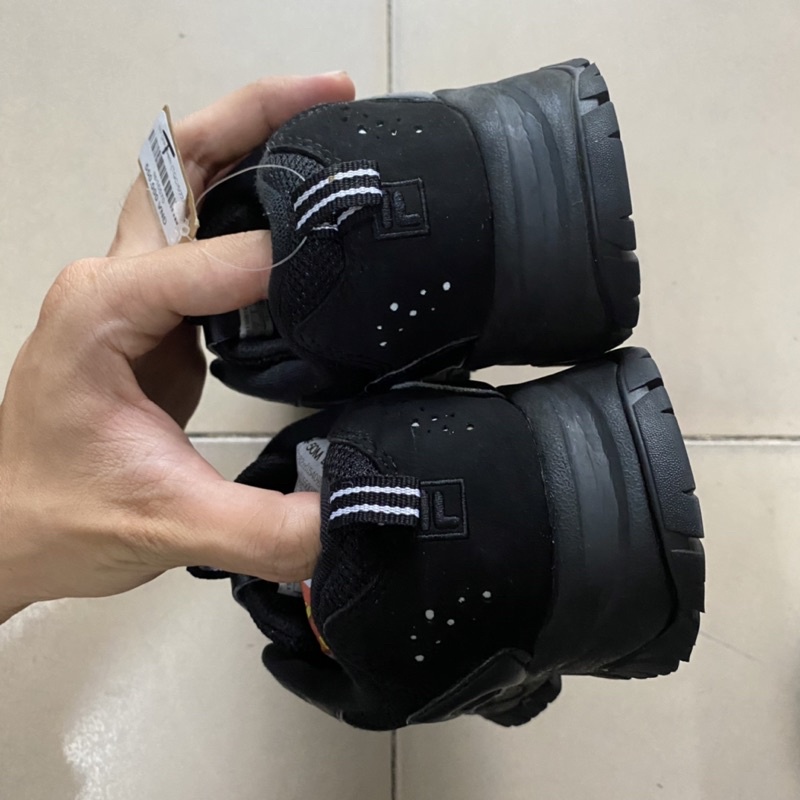 Giày chính hãng đã qua sử dụng