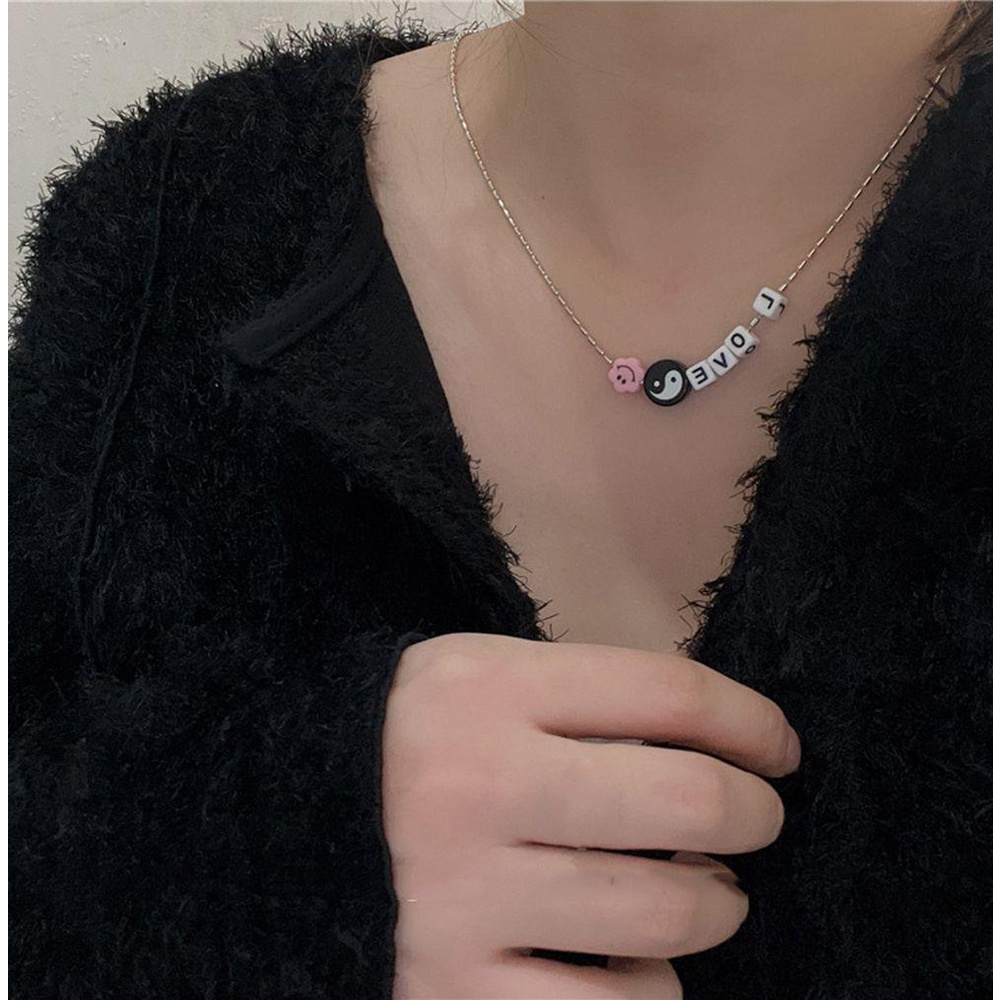Vòng cổ Chuỗi Hạt Mặt Cười Khắc Chữ VANES1 Phong Cách Harajuku Đơn Giản Sáng Tạo Dành Cho Nữ