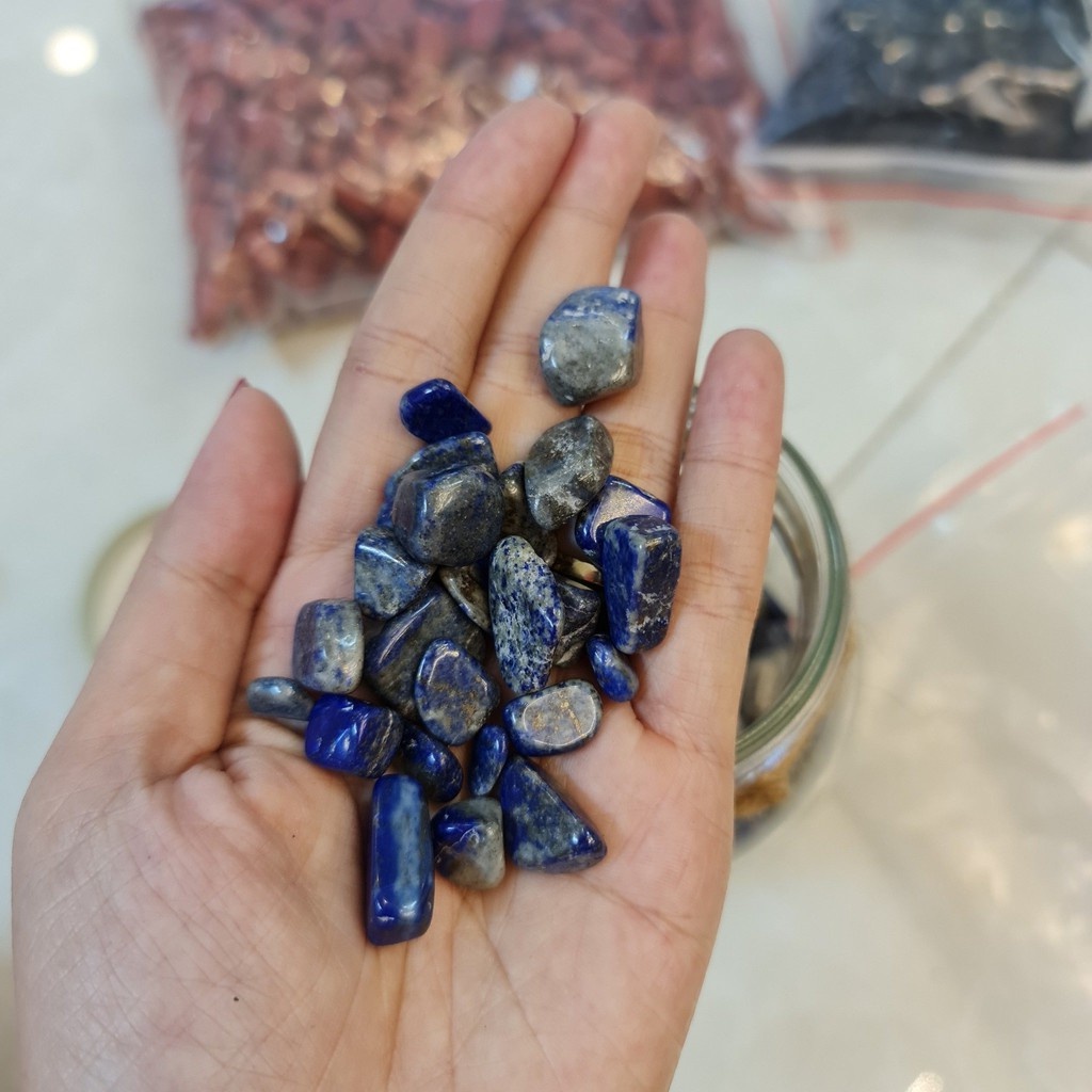 100 gram đá vụn - Nhiều màu sắc - Dùng để thanh tẩy, chơi Tarot, thanh tẩy bài Tarot trang trí nhà hoặc làm quà tặng