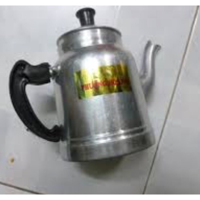 Ấm nhôm nhỏ
