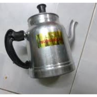 Ấm nhôm nhỏ