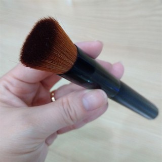 CỌ LẺ TRANG ĐIỂM