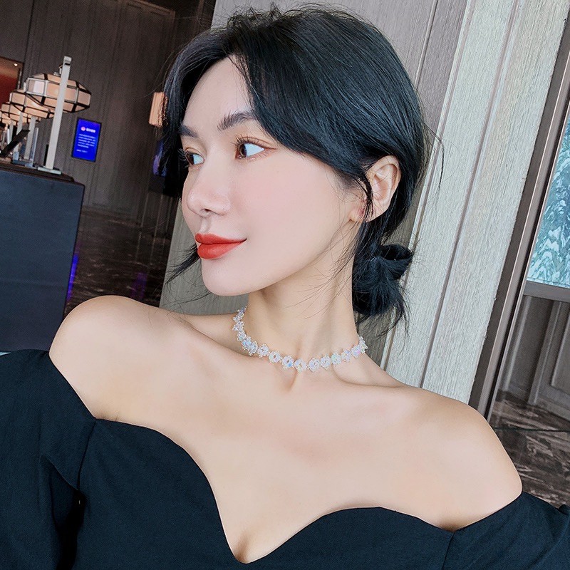 Vòng cổ đá pha lê...