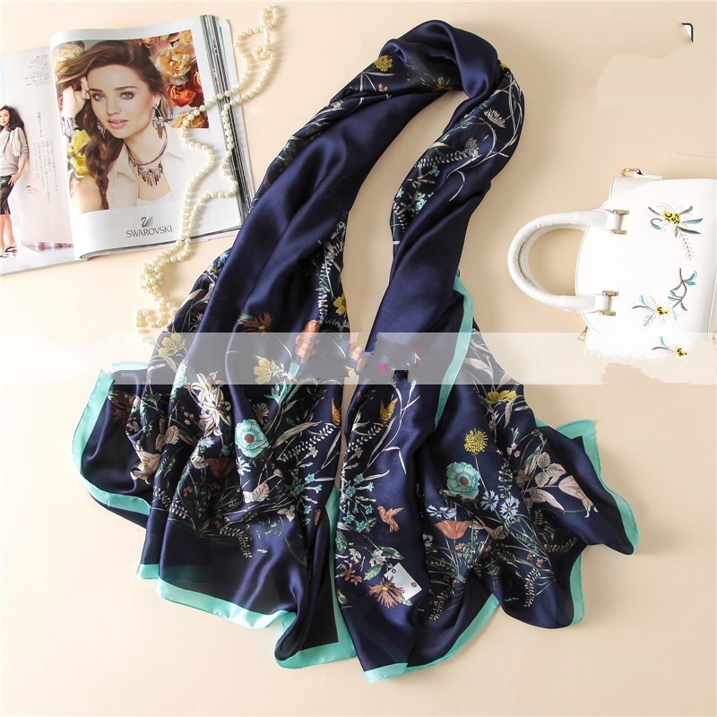 KHĂN CHOÀNG CỔ LỤA THỜI TRANG CAO Cấp 47