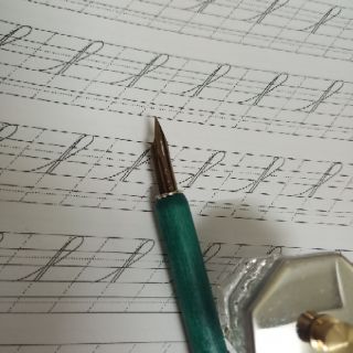 TẬP LUYỆN VIẾT CALLIGRAPHY
