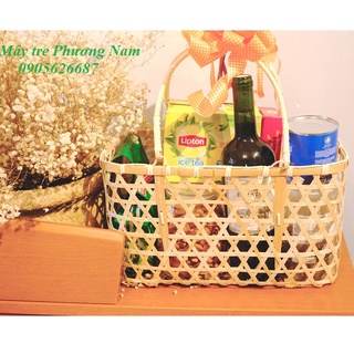 Giỏ tre đựng quà biếu tết mẫu mắt cáo 37x26h40