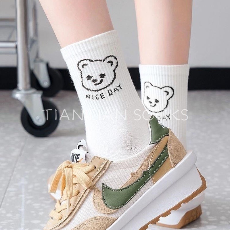 Tất vớ  nữ cổ cao Tất trắng in hình gấu dễ thương phong cách Nhật Bản T002