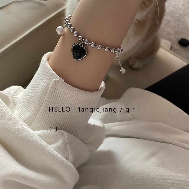 Vòng Tay Chuỗi Hạt Ngọc Trai Mặt Trái Tim Màu Đen Thời Trang Cho Nữ