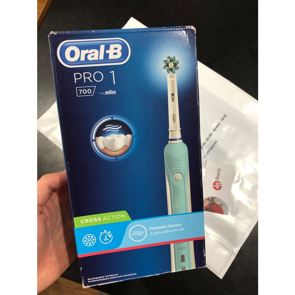 Bàn chải điện Oral-B Pro 700, Oral-B Pro 2 2000S hàng chính hãng