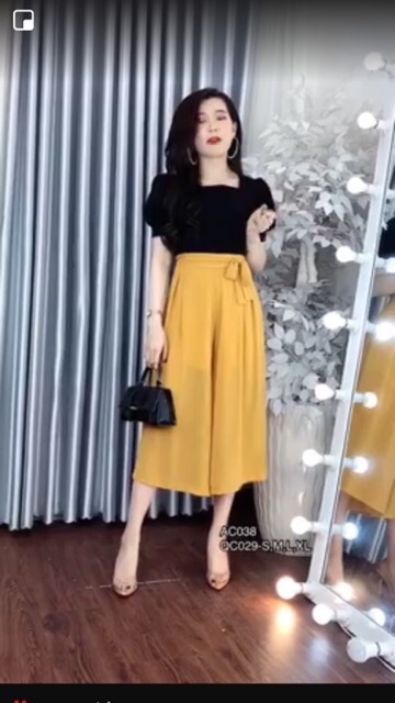 Sét áo coroptop quần ống rộng cực xinh | BigBuy360 - bigbuy360.vn