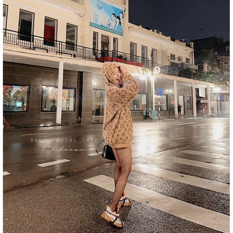 ÁO HOODIE NỈ BÔNG HOẠ TIẾT EO VI CỰC HOT | BigBuy360 - bigbuy360.vn