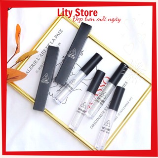 Nhũ mắt dạng hạt kim tuyến lấp lánh, Nhũ mắt tán bầu mắt, khóe mắt, kẻ viền mắt. Hạt nhũ to giúp mắt sáng, to tròn.