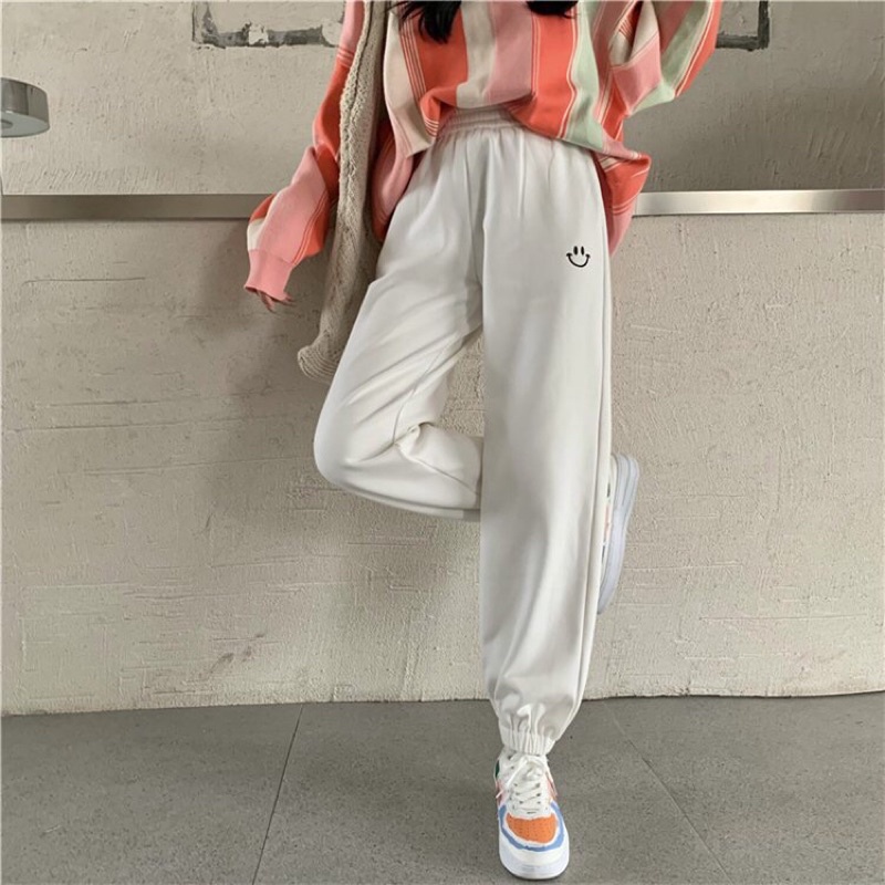 Quần jogger ống rộng bo chun nỉ ngoại thêu mặt cười unisex ulzzang nam nữ