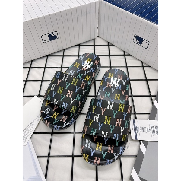 DÉP MLB KOREA NEW MOUND MONOGRAM TRẮNG ĐEN - DÉP QUAI NGANG AUTHENTIC - FULLBOX CÓ ĐẦY ĐỦ TEM TAG