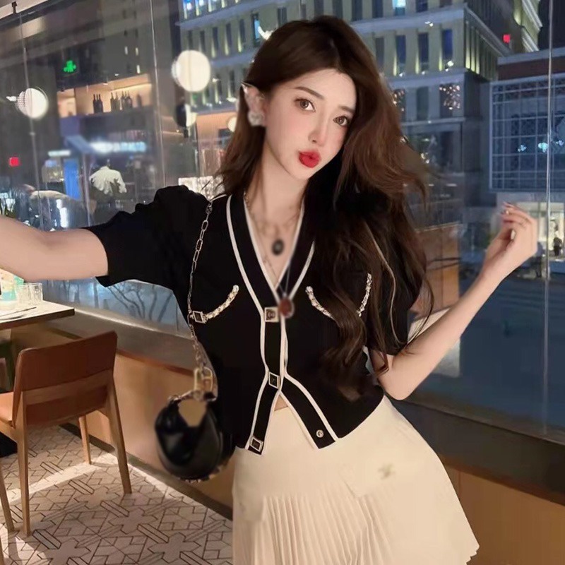 Áo Cardigan Dệt Kim Tay Ngắn Cổ Chữ V Form Ôm Thời Trang Cho Nữ