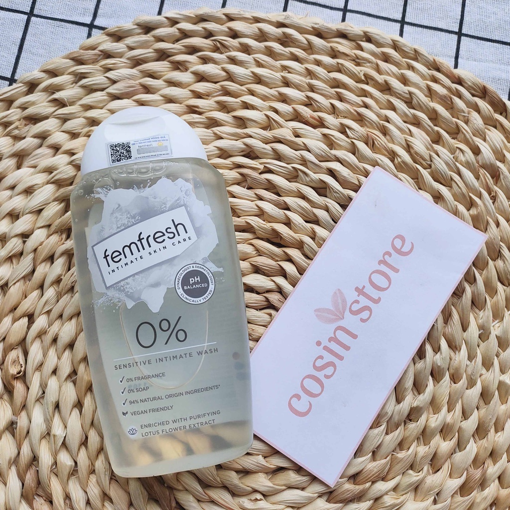 Dung dịch vệ sinh phụ nữ cao cấp cho da nhạy cảm Femfresh 0% Sensitive Intimate Wash 250ml Cosin Store