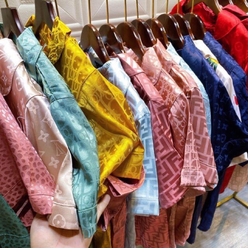 Bộ ngủ pijama lụa gấm tay cộc quần dài | BigBuy360 - bigbuy360.vn