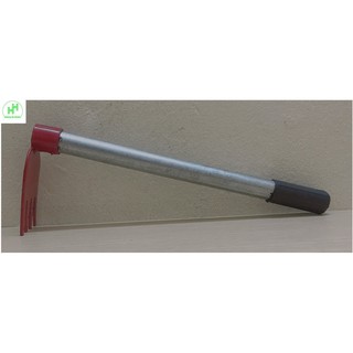 Cào Đất Cầm Tay mini bằng Sắt, cán sắt, chuôi nhựa, lưỡi sắt sơn đỏ, chiều dài 31cm
