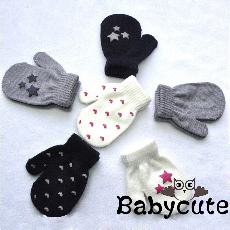 Đôi Găng Tay Ấm Nhiều Họa Tiết Xinh Xắn Cho Bé