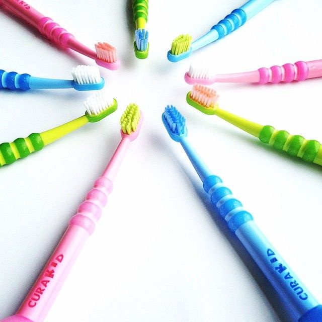 BÀN CHẢI ĐÁNH RĂNG SIÊU MỀM CHO TRẺ EM CURAPROX CURAKID ULTRA SOFT CK 4260 - DÀNH CHO BÉ 0-4 TUỔI