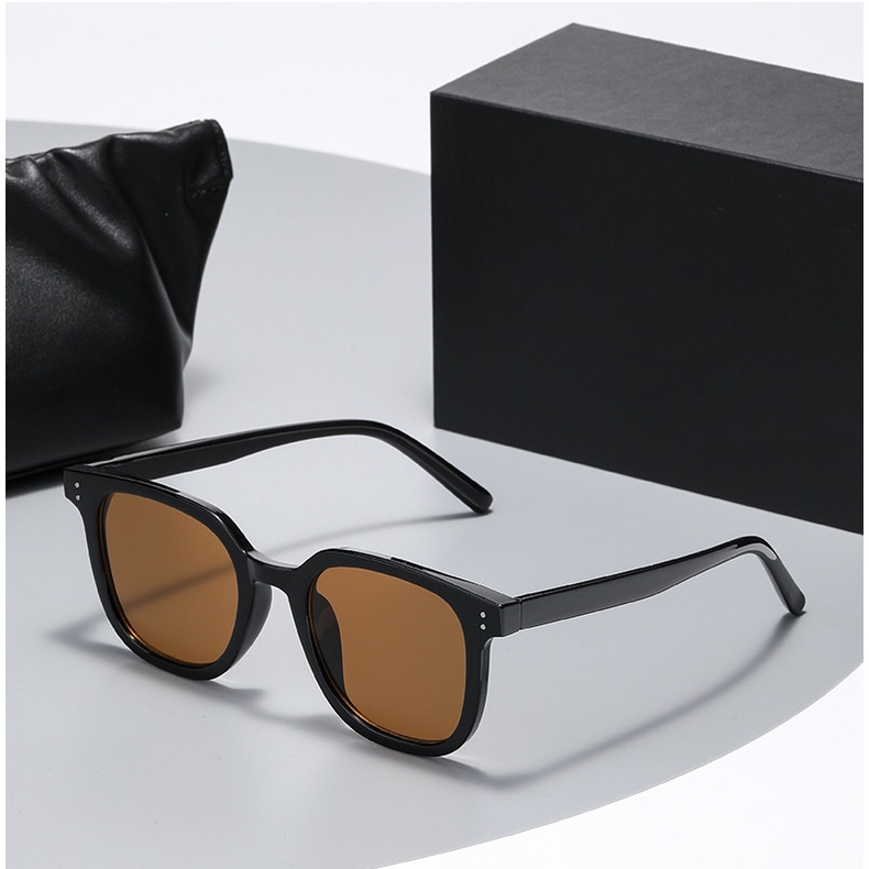 Kính Mát Nam Chống Tia UV Màu Đen Thời Trang