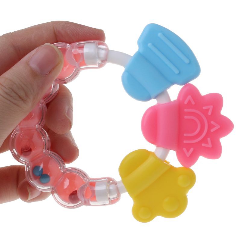 Đồ chơi lục lạc tạo âm thanh thú vị cho bé