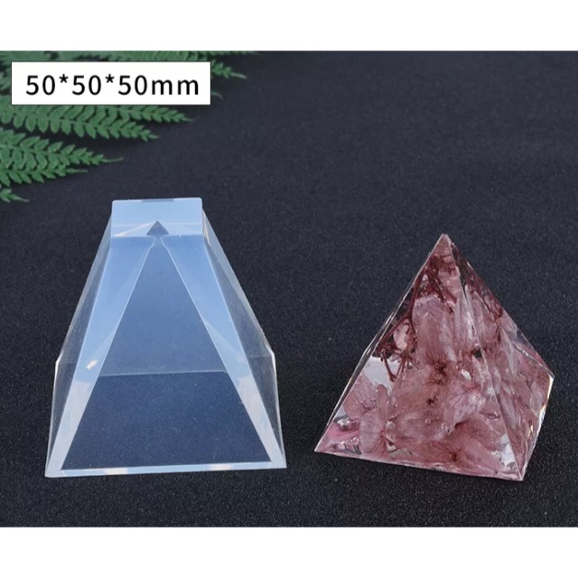 [ORDER] Khuôn silicon hình kim tự tháp