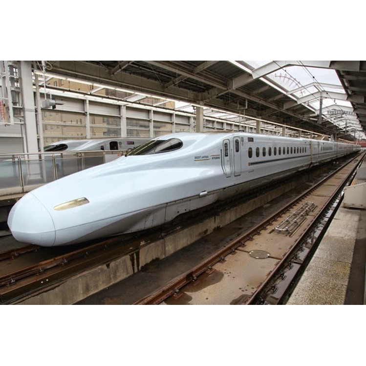 Mô hình tàu hỏa chạy pin Takara Tomy Series N700 Shinkansen Mizuho/ Sakura (Không kèm theo đường ray, không kèm pin)