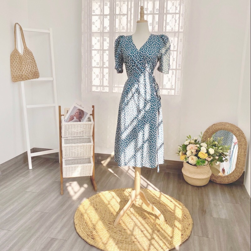 [Mã FAMARAL1 giảm 10K đơn 50K] VÁY MIDI WRAP ĐÍNH NÚT TRẮNG & CỘT DÂY EO - NA3 | BigBuy360 - bigbuy360.vn